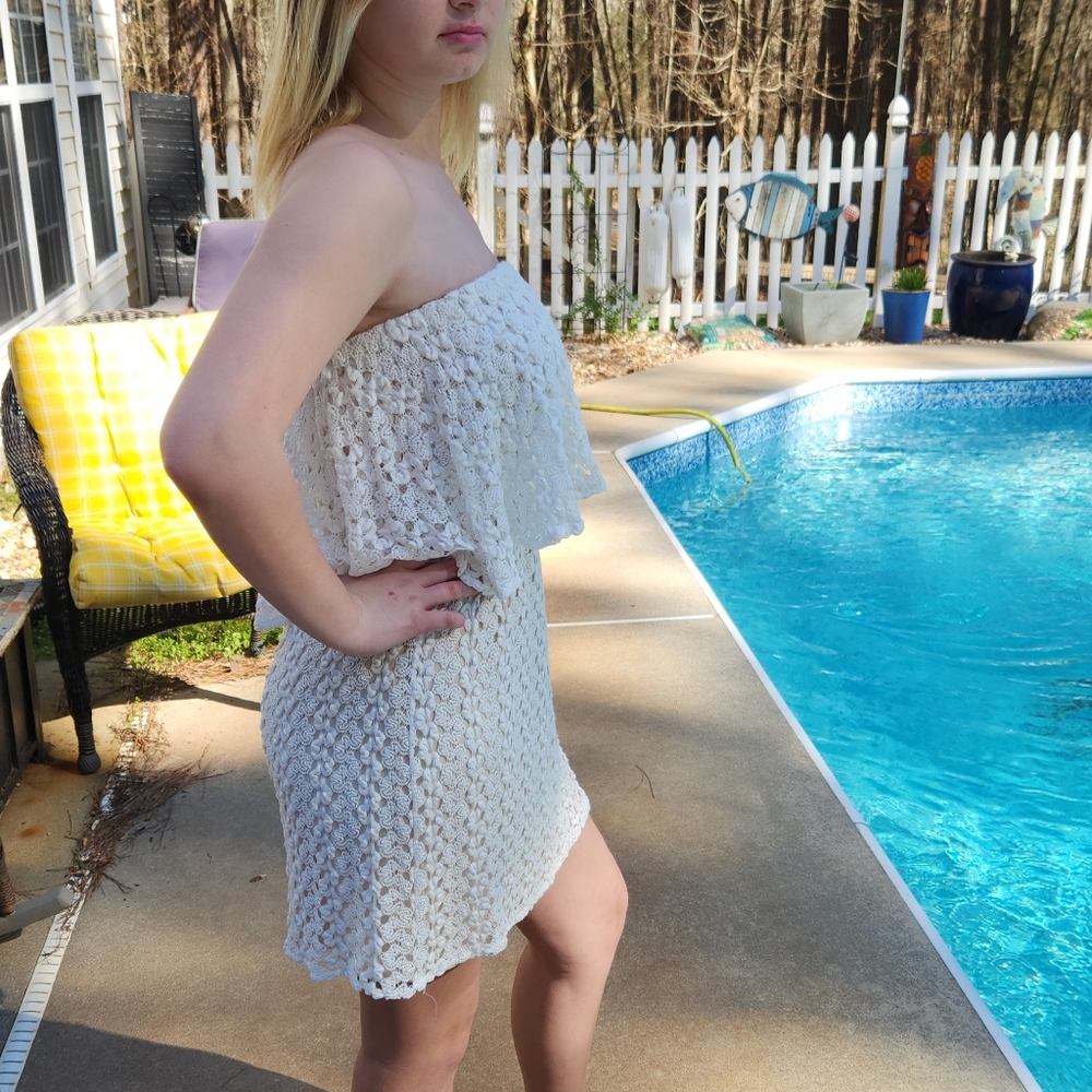 Bohemian Strapless Mini‎ Lace Dress